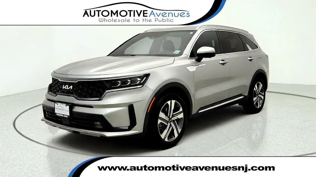 2022 Kia Sorento Plug-In Hybrid SX Prestige — photo 1 of 1