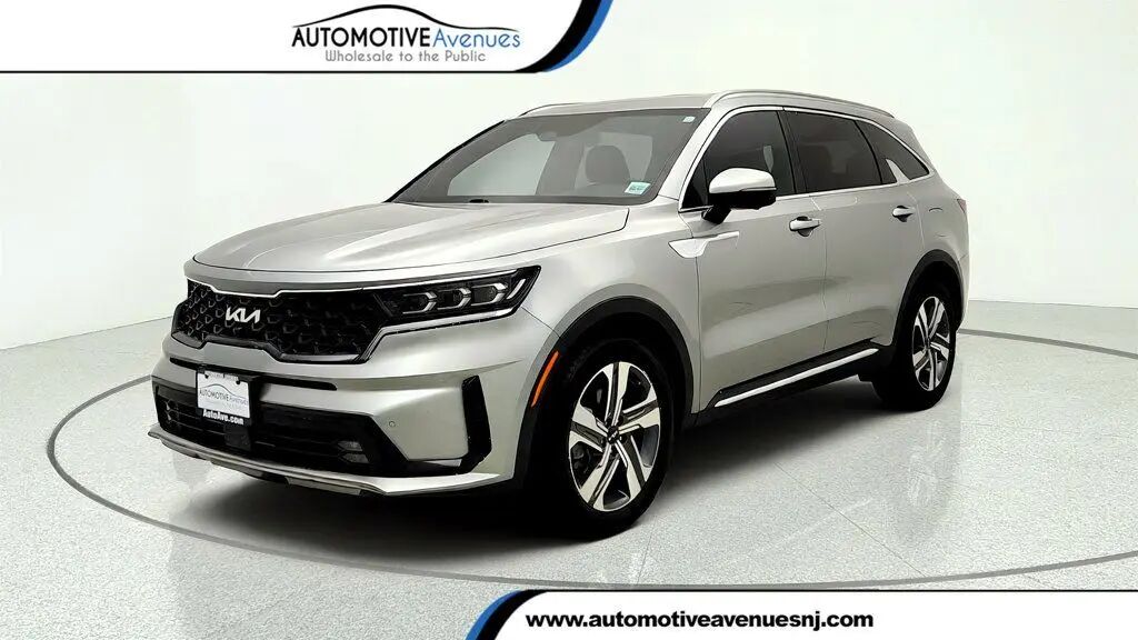 2022 Kia Sorento Plug-In Hybrid SX Prestige — photo 1 of 26
