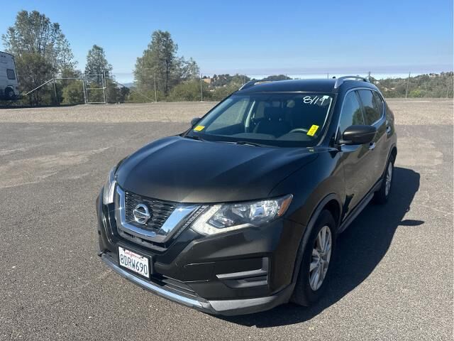 2017 Nissan Rogue S — photo 1 of 12