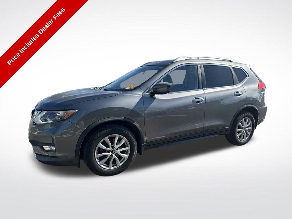 2017 Nissan Rogue SV — photo 1 of 13