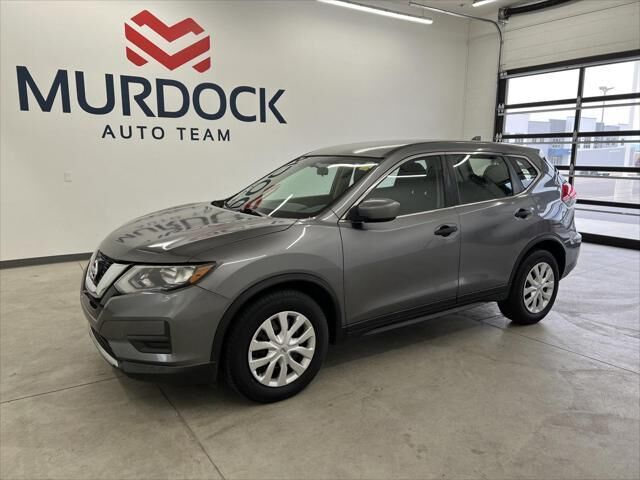 2017 Nissan Rogue S — photo 1 of 13