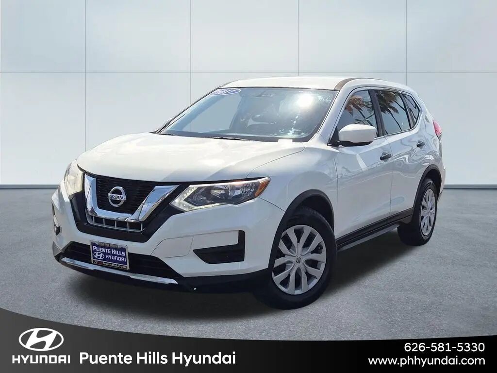 2017 Nissan Rogue S — photo 1 of 13