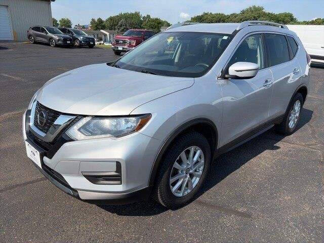 2018 Nissan Rogue S — photo 1 of 13