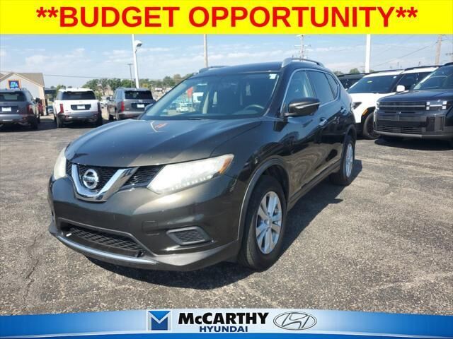 2015 Nissan Rogue SV — photo 1 of 13