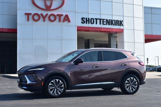 2025 Buick Envision Preferred — photo 1 of 13