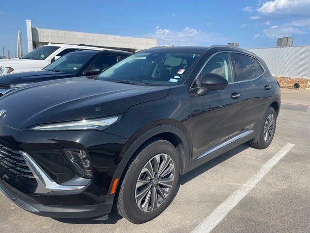 2024 Buick Envision Preferred — photo 1 of 39