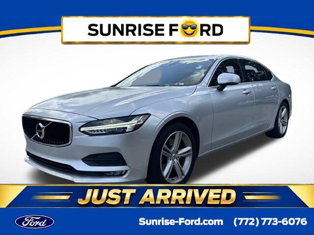 2018 Volvo S90 Momentum