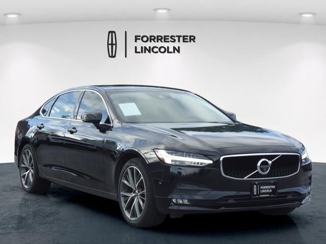2018 Volvo S90 T5 Momentum