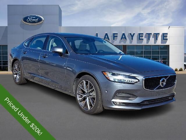 2018 Volvo S90 T6 Momentum