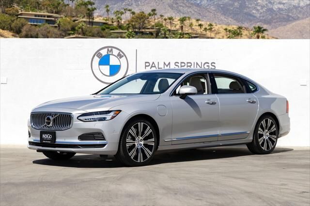2024 Volvo S90 Recharge T8 Ultimate — photo 1 of 13
