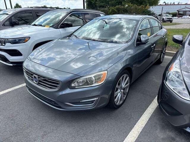 2016 Volvo S60 T5 Drive-E Inscription Platinum