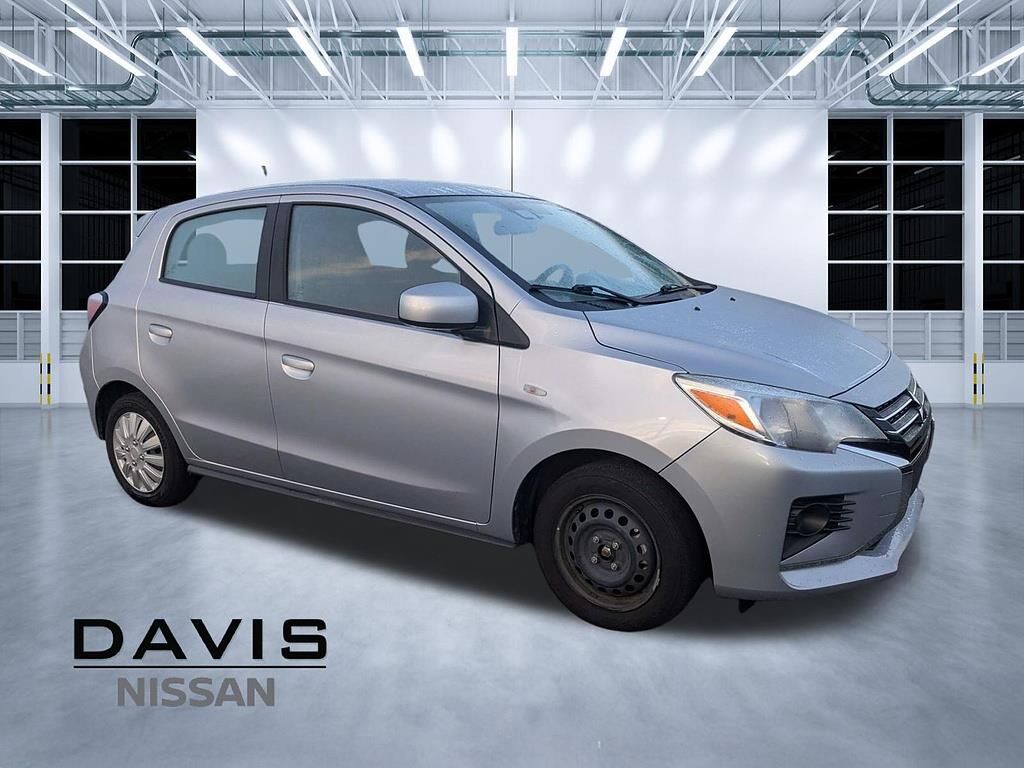 2024 Mitsubishi Mirage ES — photo 1 of 15