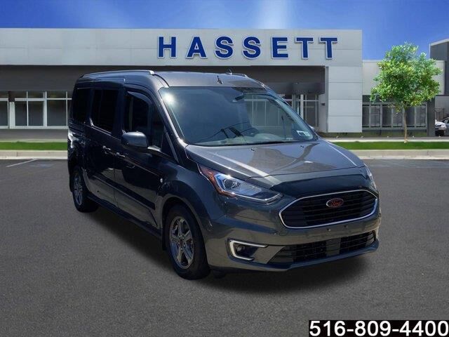 2022 Ford Transit Connect Titanium