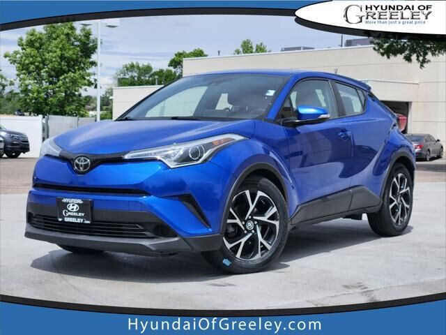 2019 Toyota C-HR XLE — photo 1 of 13