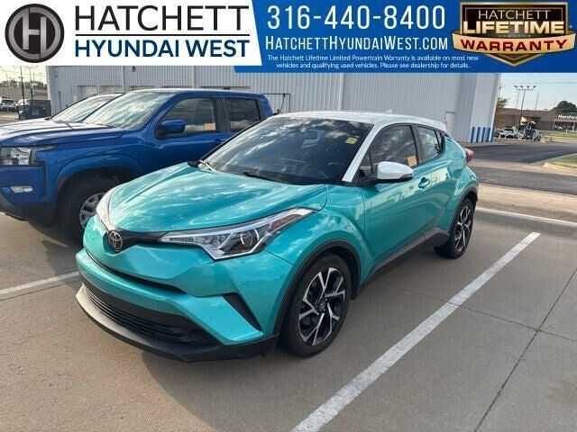 2018 Toyota C-HR XLE — photo 1 of 2