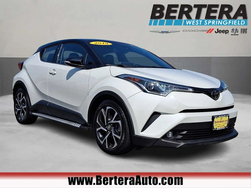 2019 Toyota C-HR Limited — photo 1 of 13