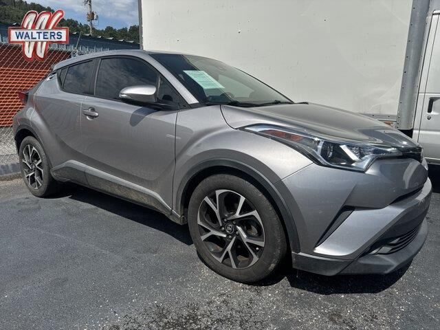 2018 Toyota C-HR XLE Premium — photo 1 of 39