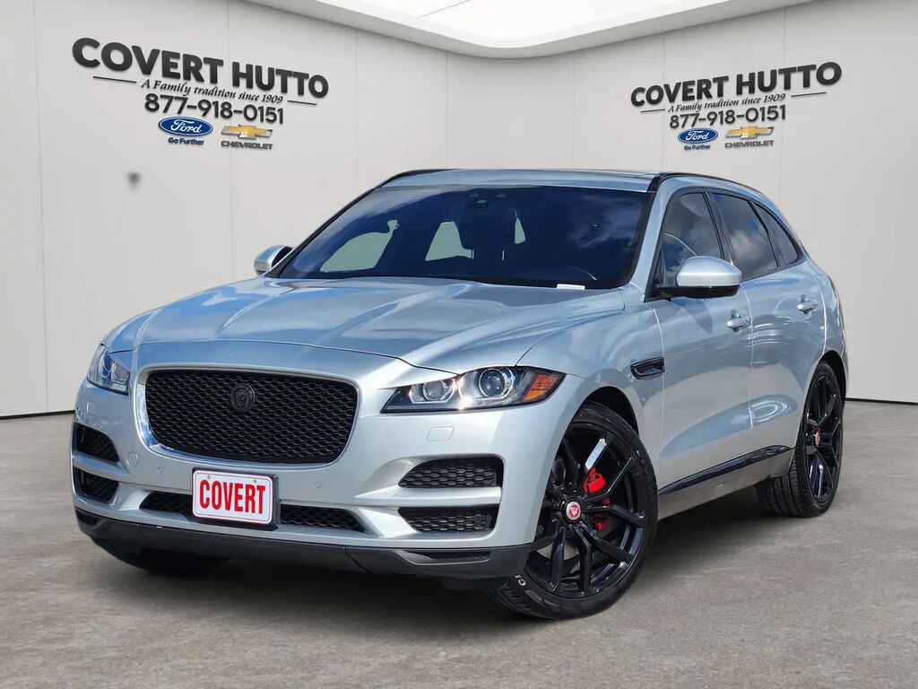 2017 Jaguar F-PACE 35t Premium — photo 1 of 13
