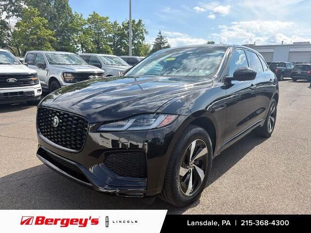 2024 Jaguar F-PACE P250 R-Dynamic S