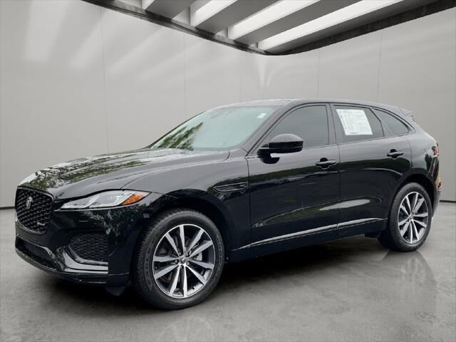 2025 Jaguar F-PACE P250 R-Dynamic S