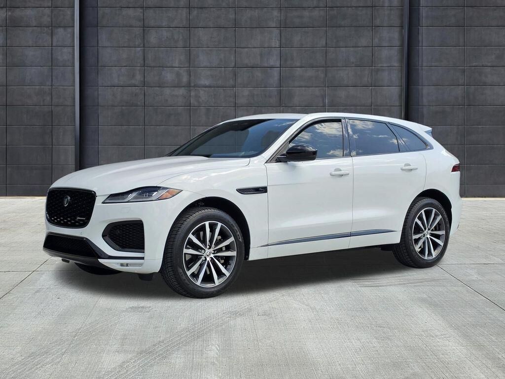 2024 Jaguar F-PACE P400 R-Dynamic S — photo 1 of 13