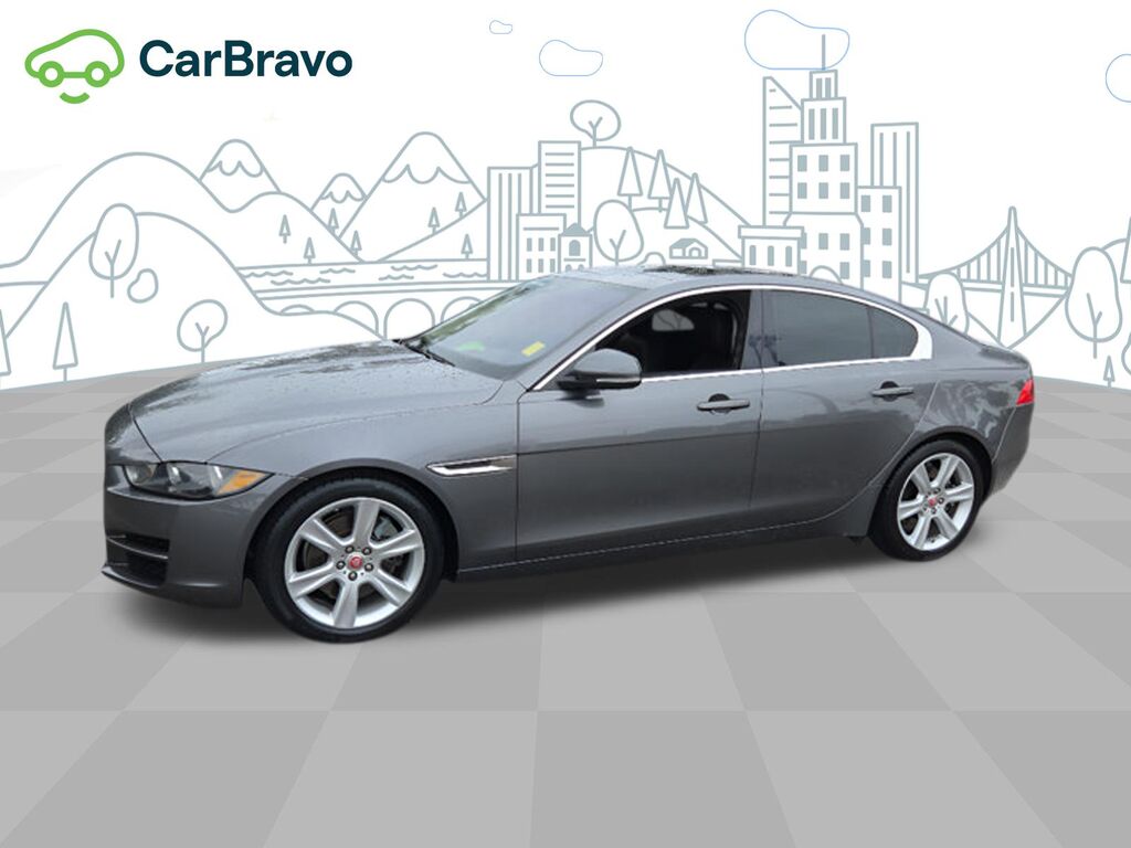 2017 Jaguar XE 25t Prestige — photo 1 of 7