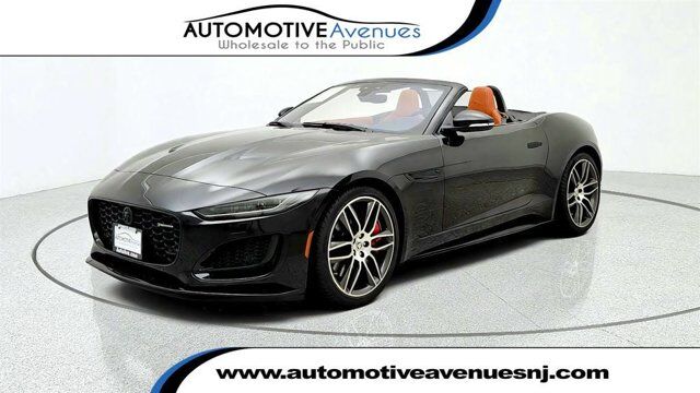 2024 Jaguar F-TYPE R-Dynamic — photo 1 of 1