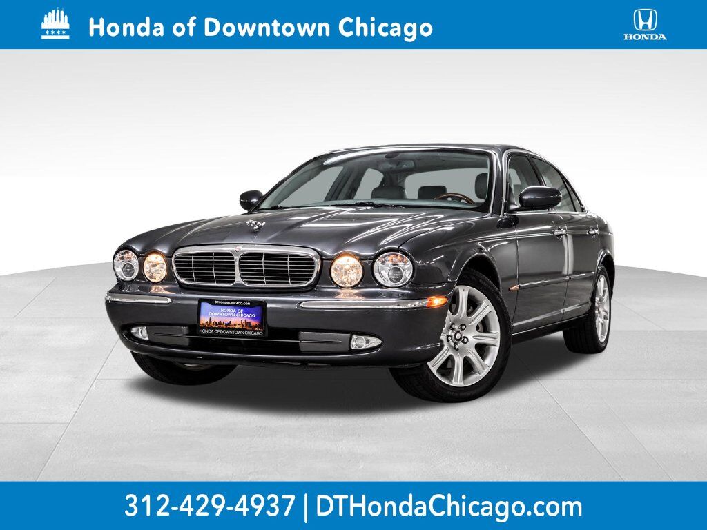 2004 Jaguar XJ Base — photo 1 of 2