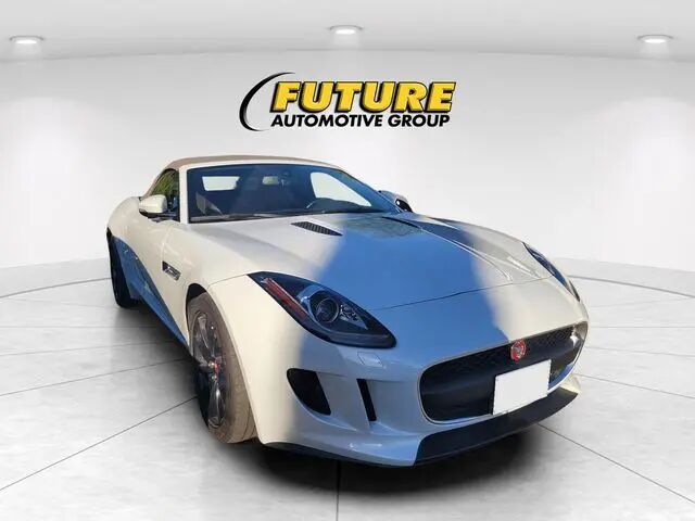 2016 Jaguar F-TYPE Base — photo 1 of 17