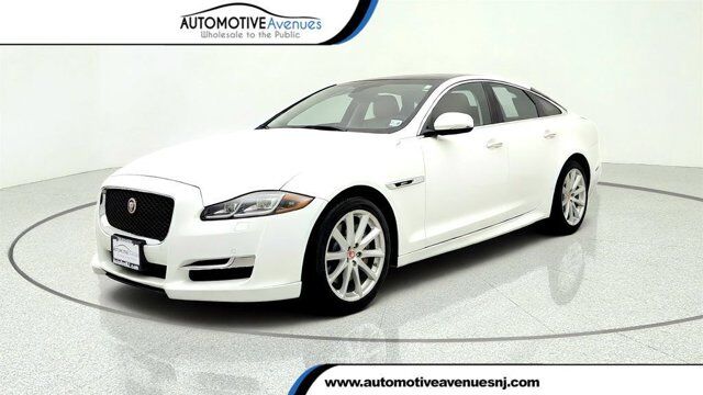 2016 Jaguar XJ R-Sport