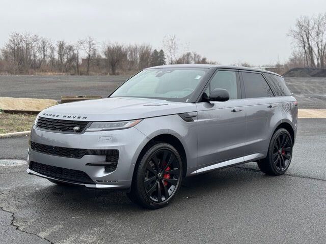 2025 Land Rover Range Rover Sport P530 Dynamic SE — photo 1 of 13