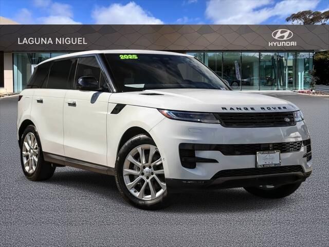 2025 Land Rover Range Rover Sport P360 SE