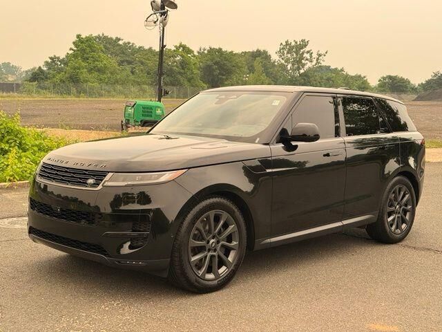2024 Land Rover Range Rover Sport P360 SE