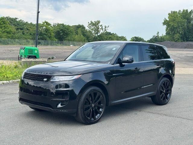 2025 Land Rover Range Rover Sport P360 SE — photo 1 of 13