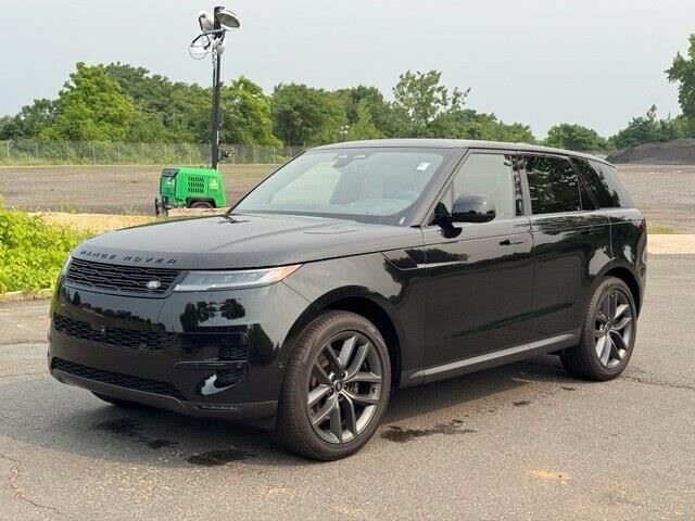 2024 Land Rover Range Rover Sport P360 SE