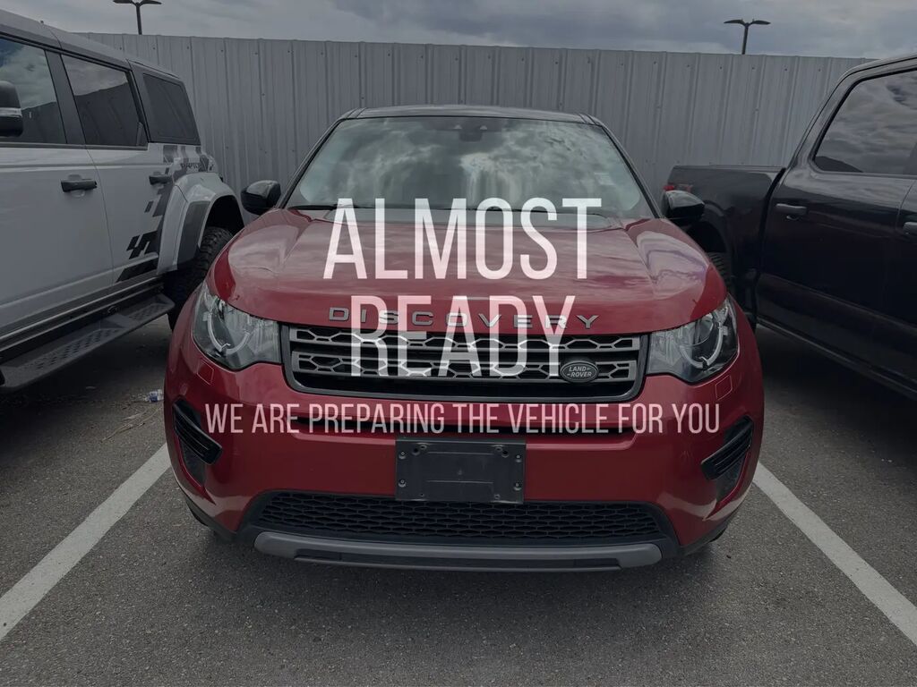 2019 Land Rover Discovery Sport SE — photo 1 of 13