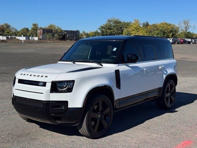 2024 Land Rover Defender 110 P400 X-Dynamic SE