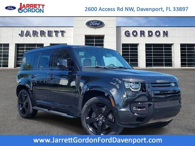 2024 Land Rover Defender 110 P400 X-Dynamic SE — photo 1 of 26