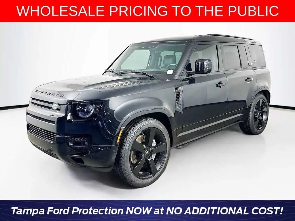 2024 Land Rover Defender 110 P400 X-Dynamic SE — photo 1 of 26