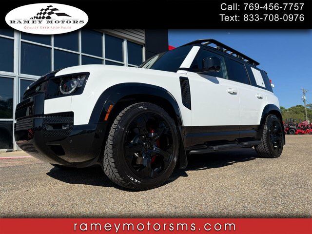 2022 Land Rover Defender X-Dynamic SE