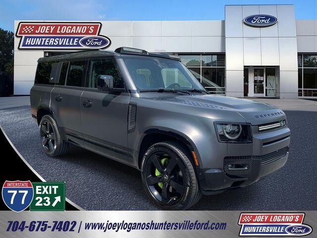 2024 Land Rover Defender 130 P400 X-Dynamic SE