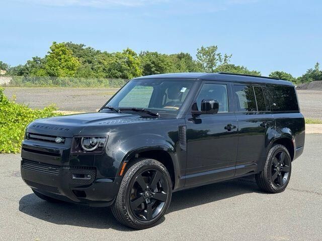 2023 Land Rover Defender 130 X-Dynamic SE — photo 1 of 26