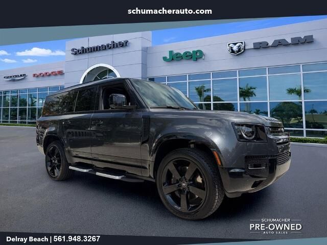 2023 Land Rover Defender 130 X-Dynamic SE