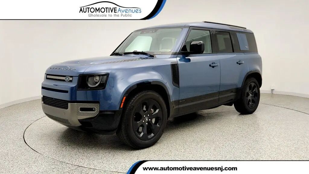 2021 Land Rover Defender 110 X-Dynamic HSE — photo 1 of 26