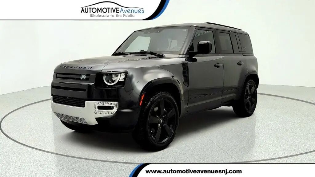 2023 Land Rover Defender 110 30th Anniversary Edition — photo 1 of 13