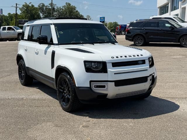 2024 Land Rover Defender 110 P300 S