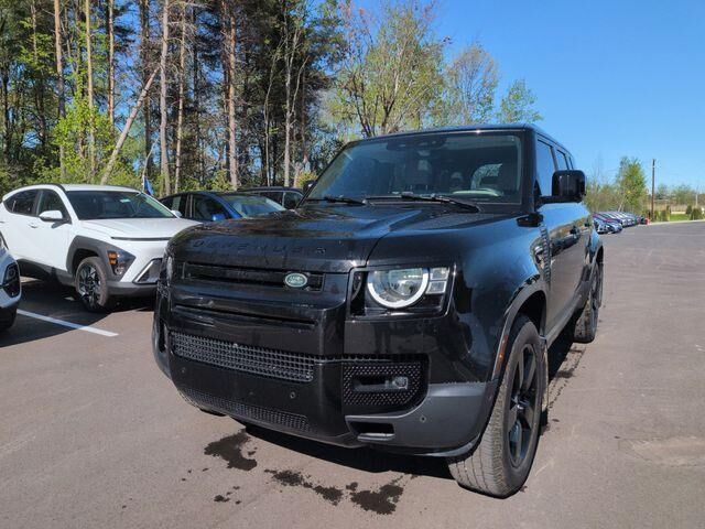 2022 Land Rover Defender 110 S — photo 1 of 13