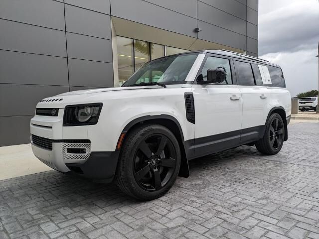 2024 Land Rover Defender 130 P400 S