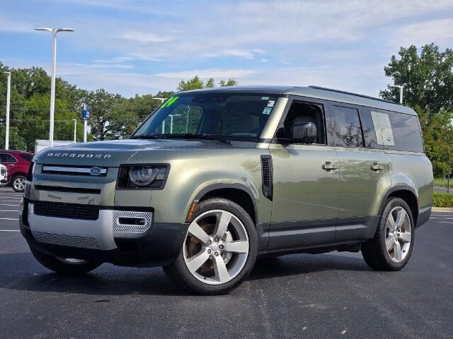 2024 Land Rover Defender 130 P300 S — photo 1 of 39