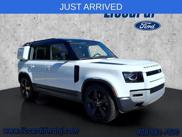 2023 Land Rover Defender 110 SE